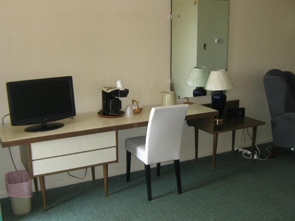Chapel Hill Motel Brevort Номер фото