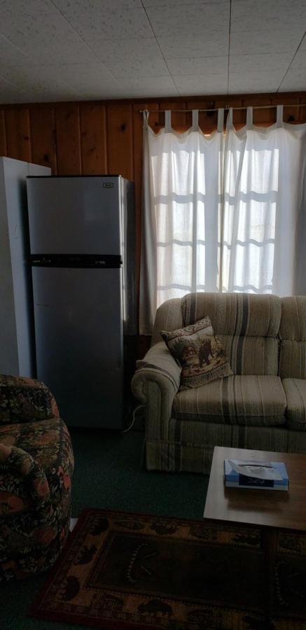 Chapel Hill Motel Brevort Экстерьер фото